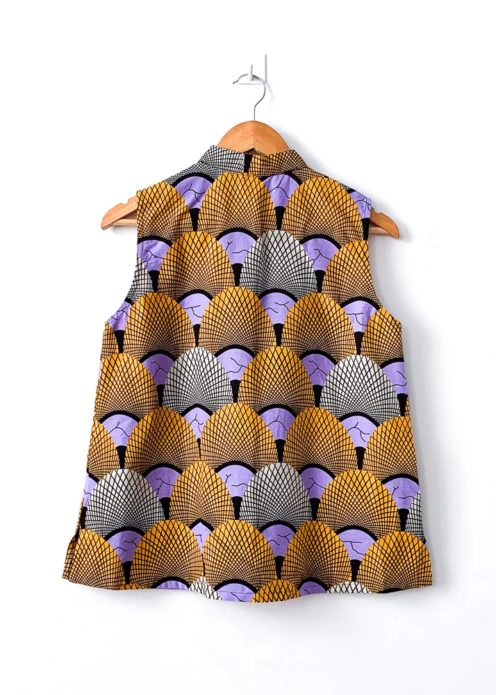 Agora Sleeveless Shirt - Image 3