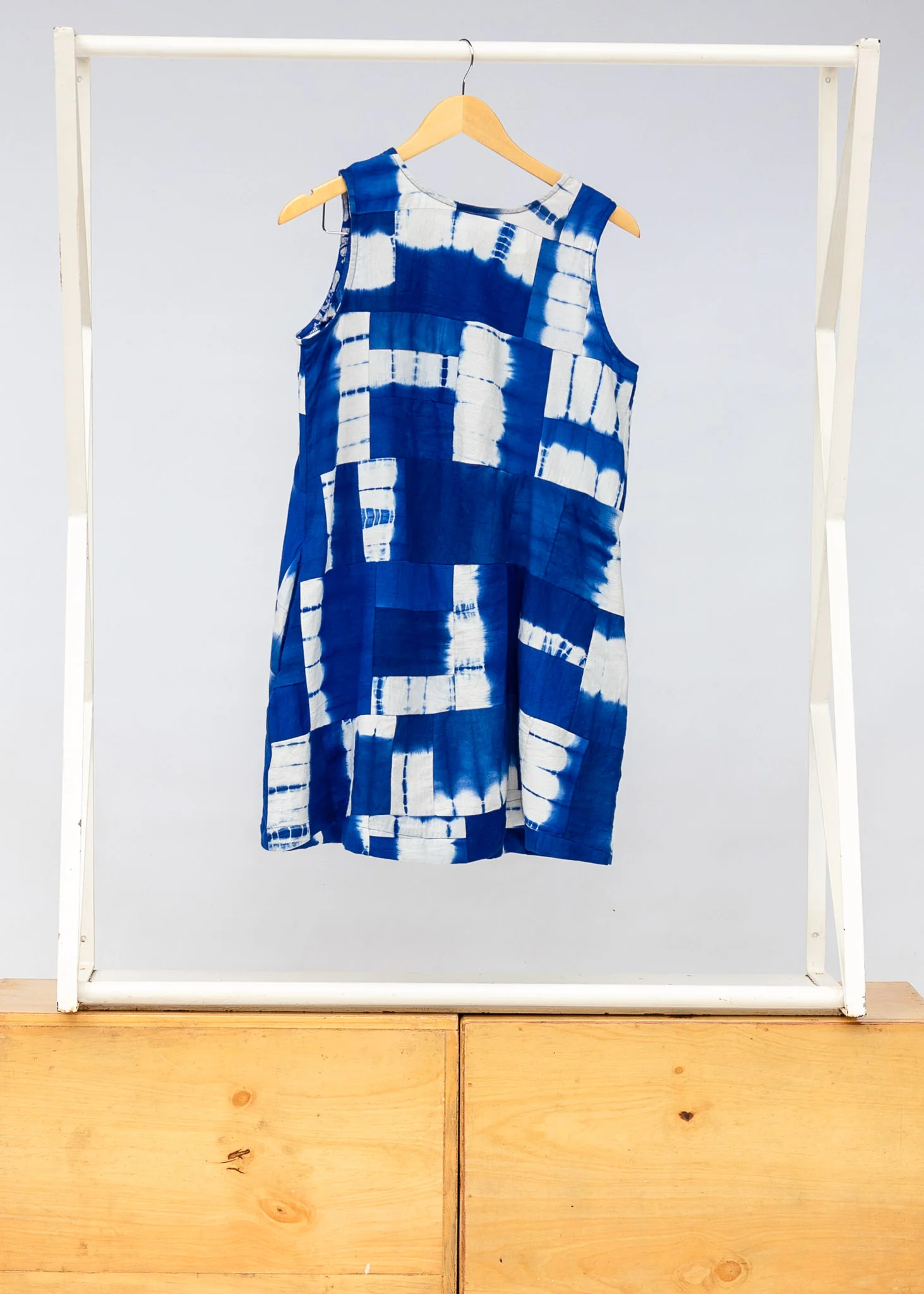 Do the Wave Reversible Patchwork Shift Dress - Image 3