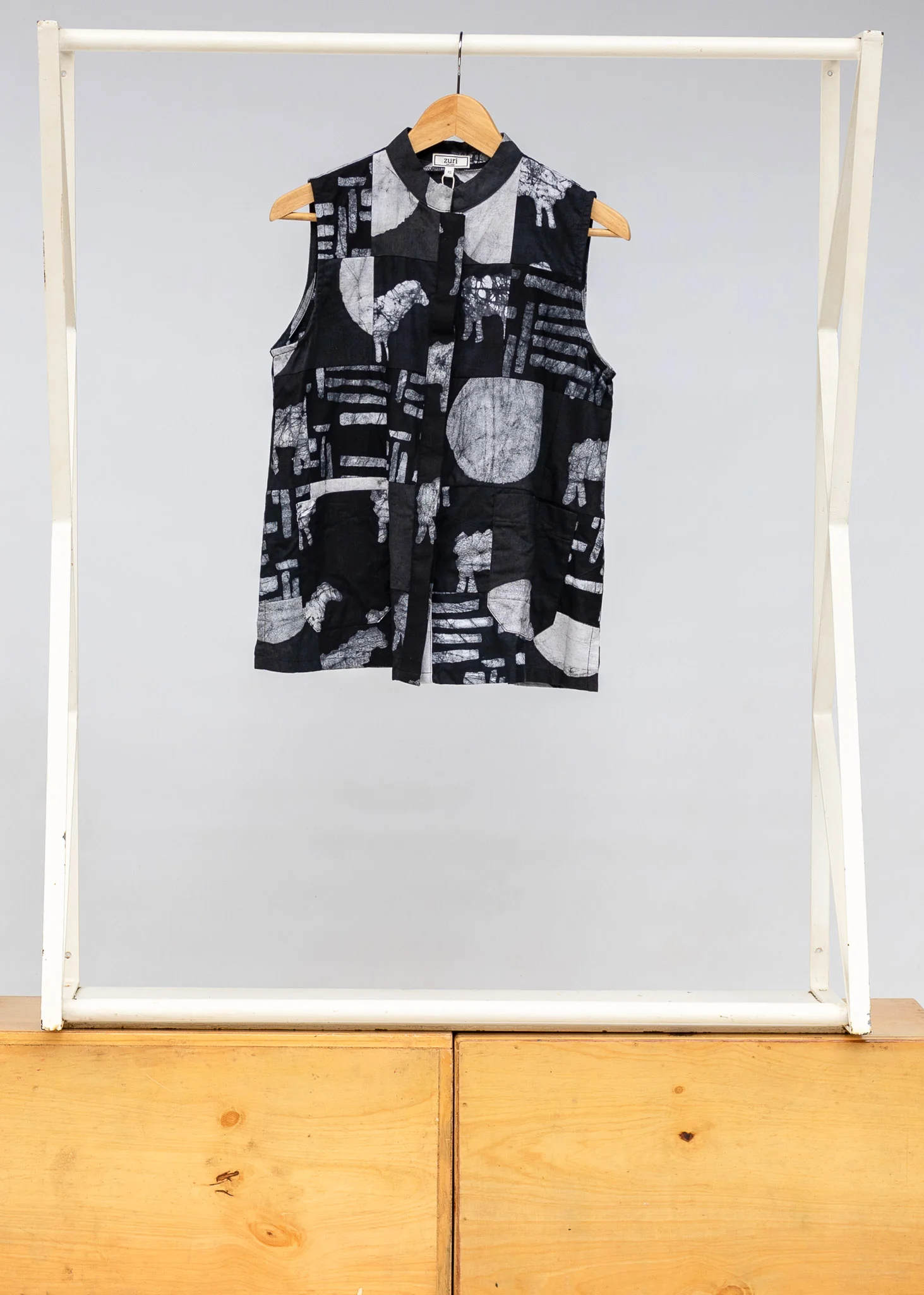 Flock and Roll Sleeveless Shirt - Image 2