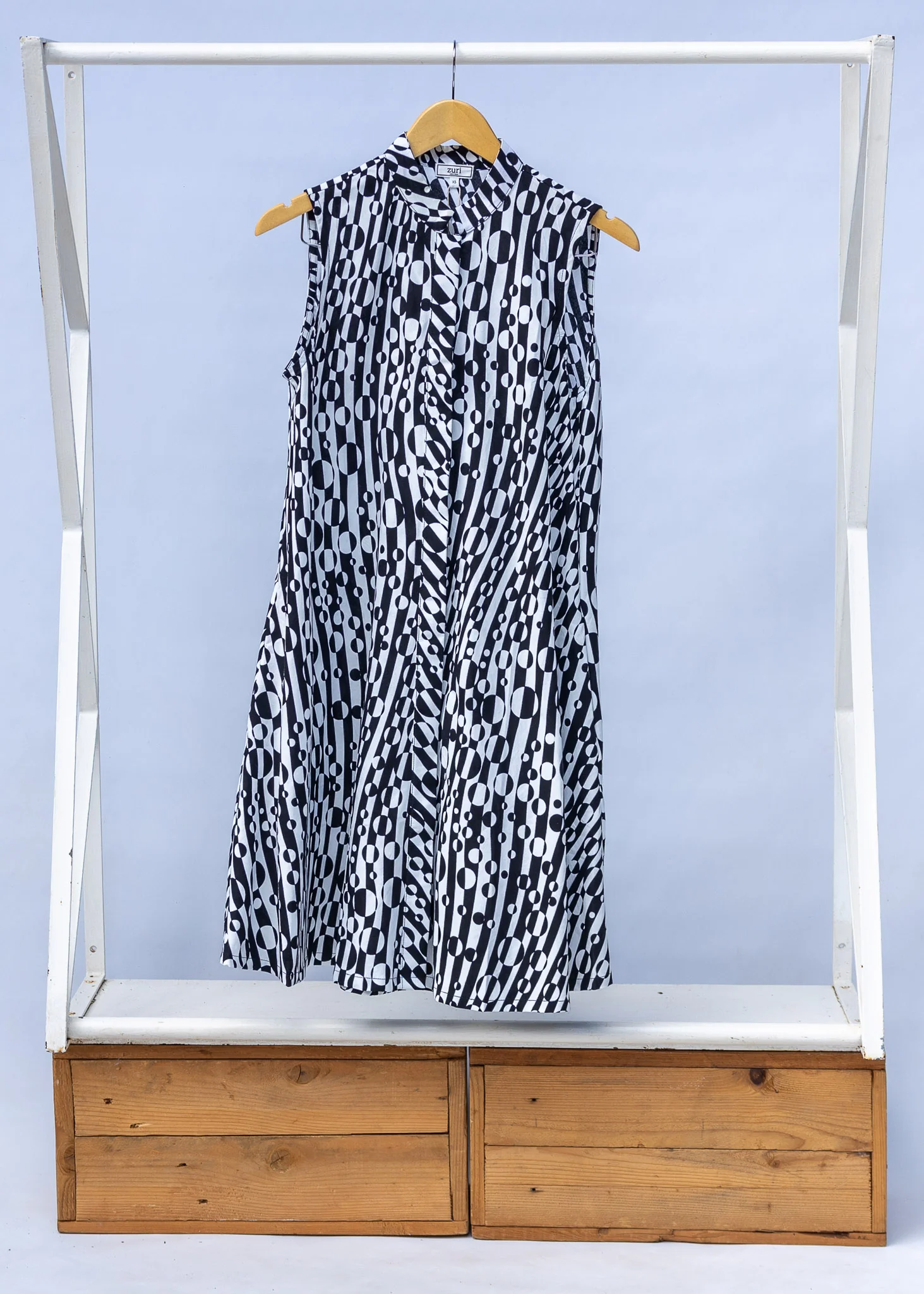 Fluxus Sleeveless Dress - Image 2