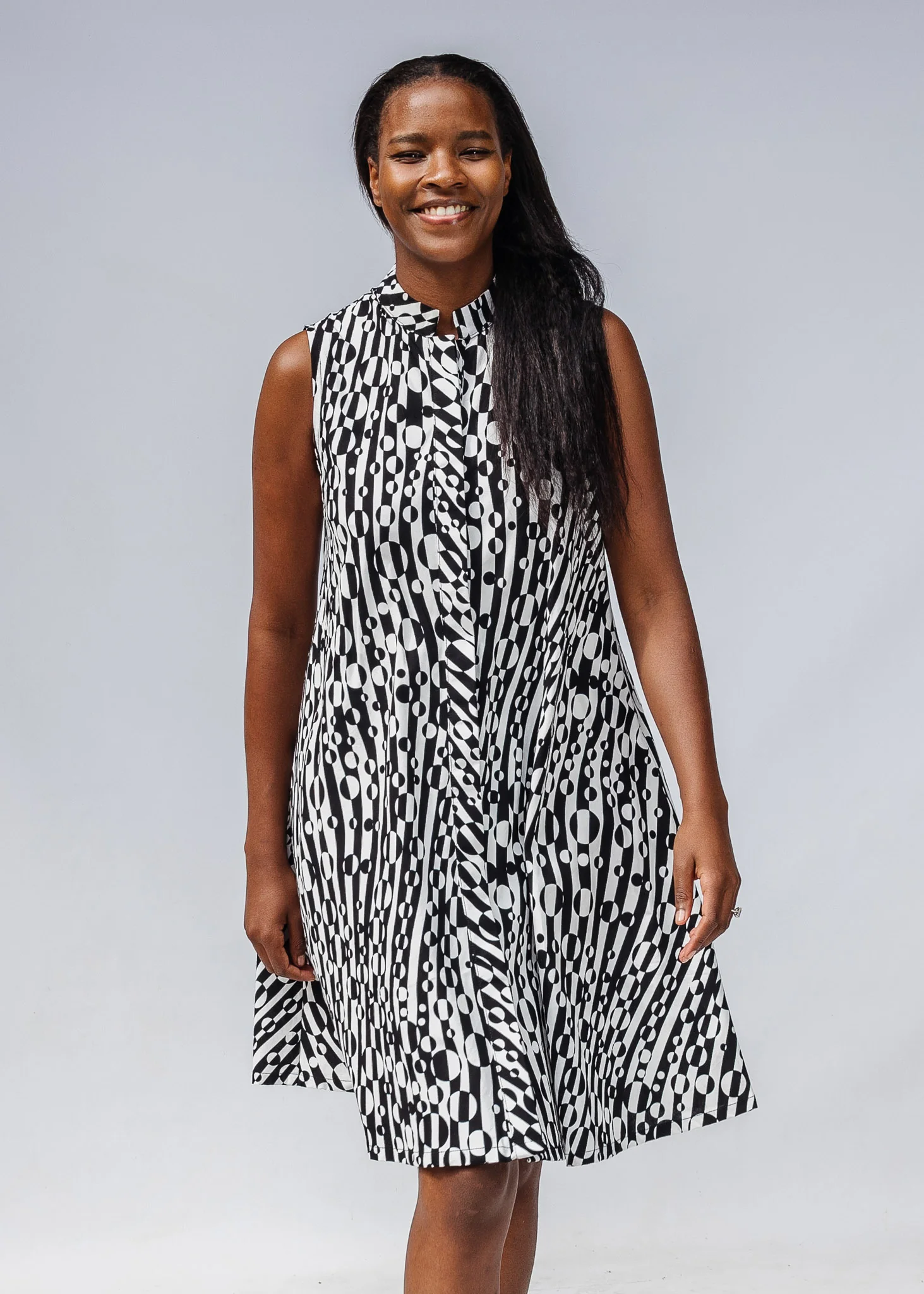 Fluxus Sleeveless Dress - Image 4
