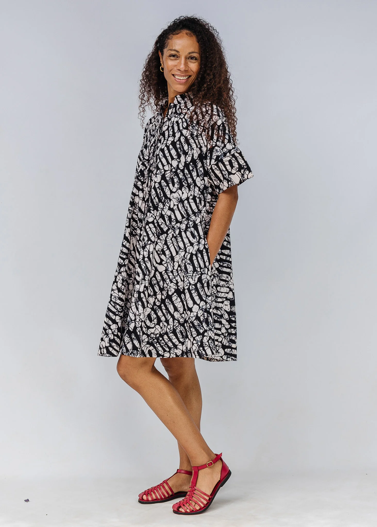 Monochrome Short Sleeved Dress - Image 4