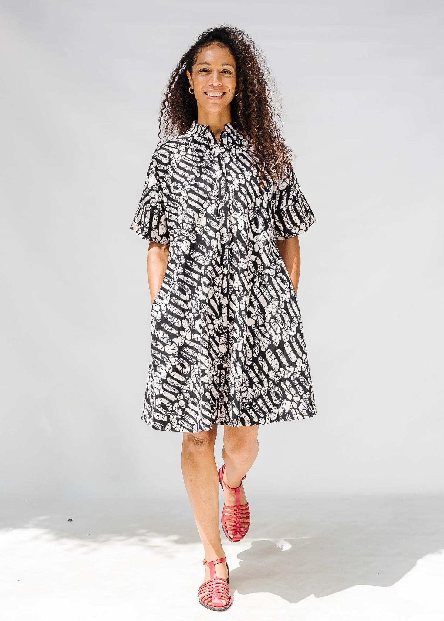 Monochrome Short Sleeved Dress - Image 6