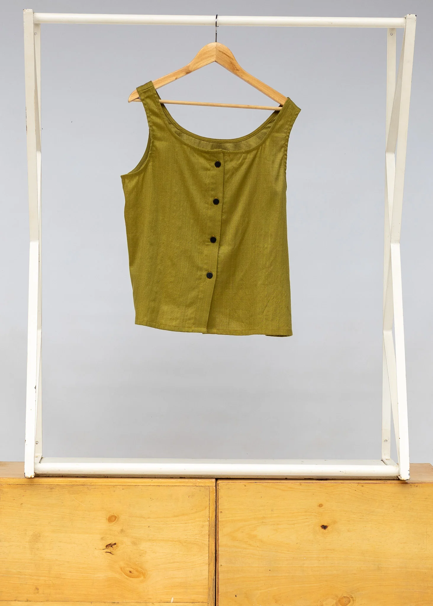 Moss Reversible Scoop Tank - Image 3